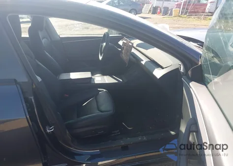 2024 Tesla Model 3 Long Range Dual Motor All-Wheel Drive/Rear-Wheel Drive z USA, uszkodzony, nr VIN 5YJ3E1EA4RF735911